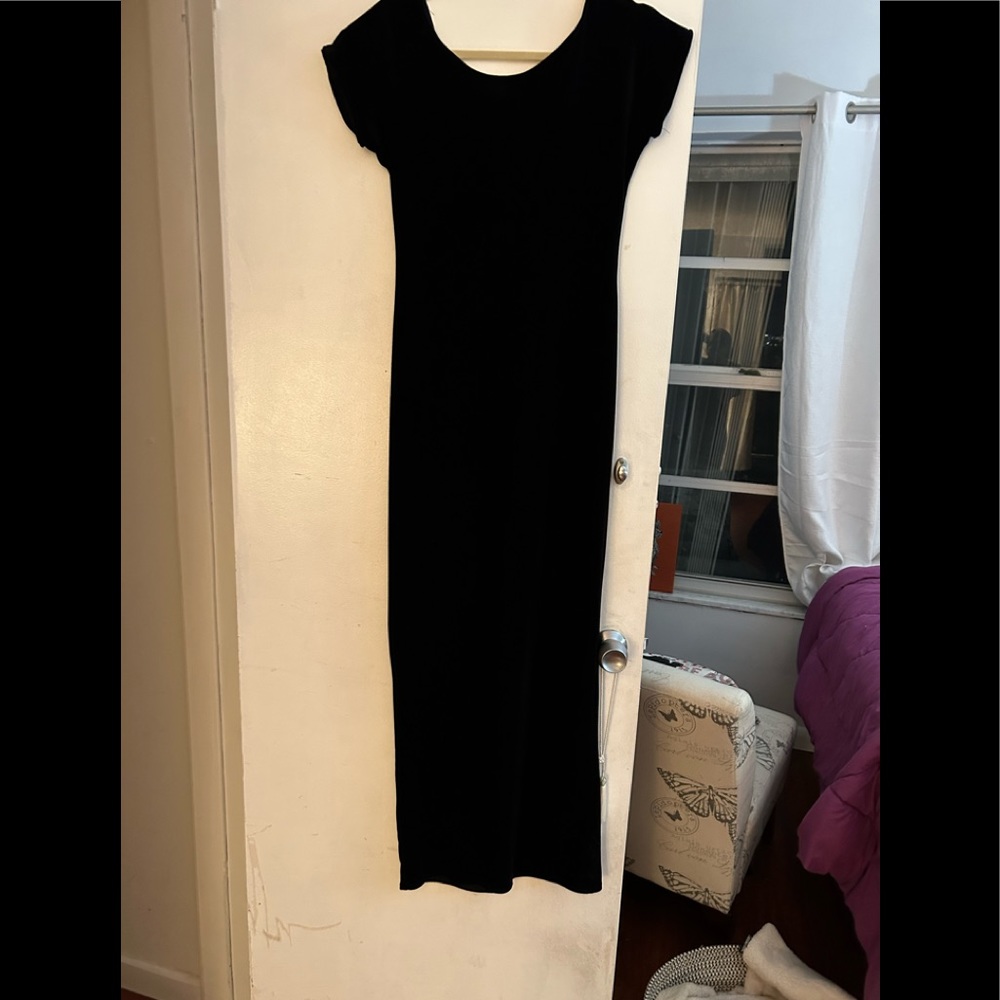 JUMP black long evening gown. Has a side slip .Velvet with silk lining.